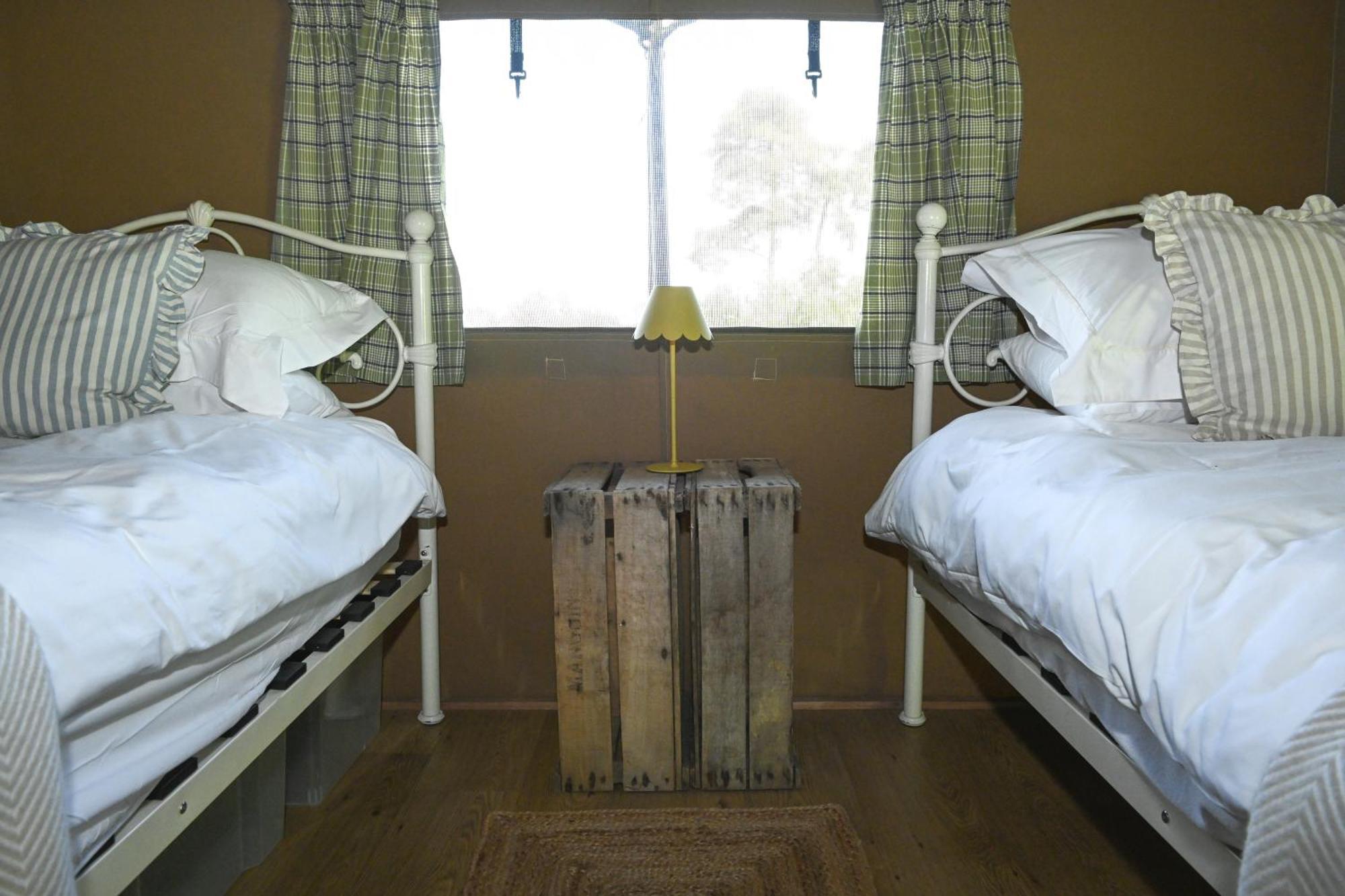 Brocklands Farm Glamping Otel Petersfield Dış mekan fotoğraf